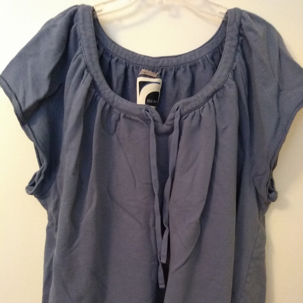 Old Navy blue pullover short sleeve sweatshirt
